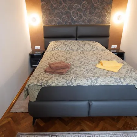 Apartment Dragin San